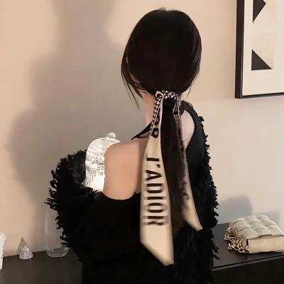 离婚后,她当场闪婚亿万富翁